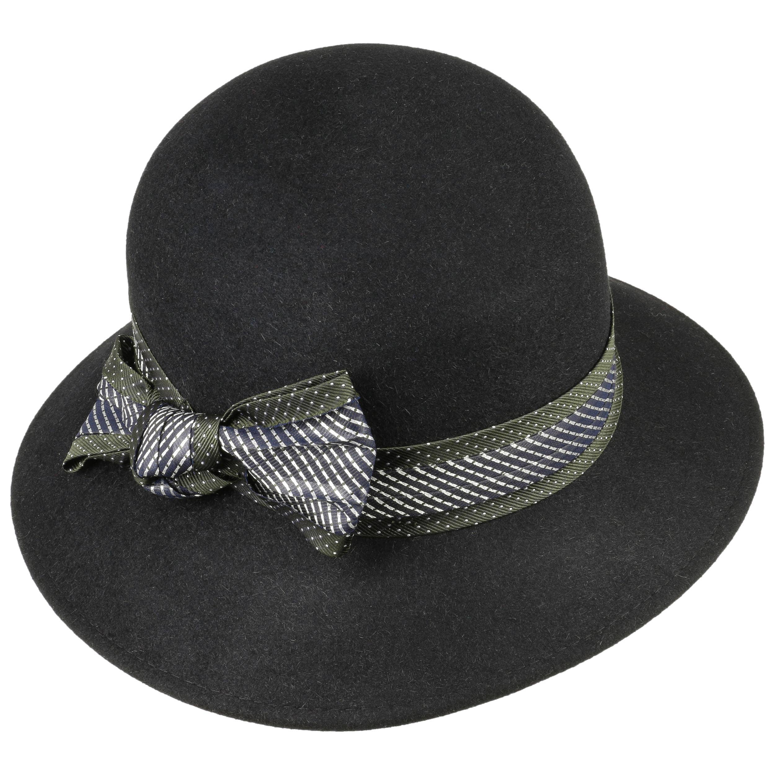 Petit chapeau cloche en coton blanc Accessoires Chapeaux et casquettes Chapeaux de cérémonie Chapeaux cloche 