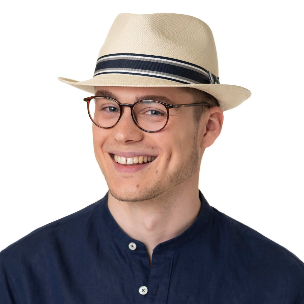 Lierys Chapeau Panama Sportive Trilby Femme/Homme - Made in Ecuador Fedora de Plage avec Passepoil Ete Printemps-ete - S (55-56 cm) Nature-Bleu Fonce